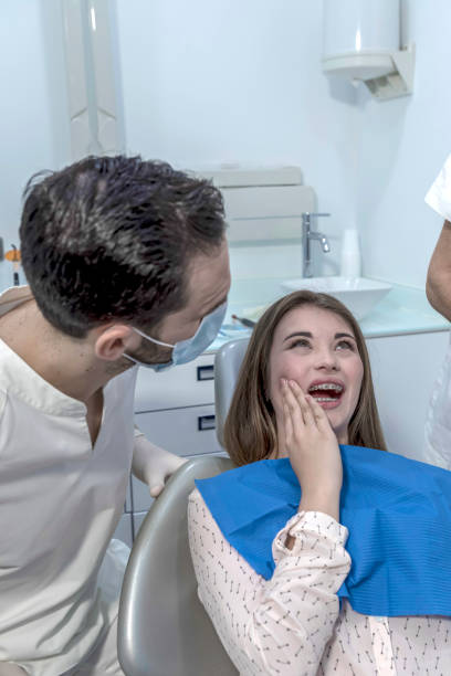 Best Holiday Emergency Dentist in Saks, AL